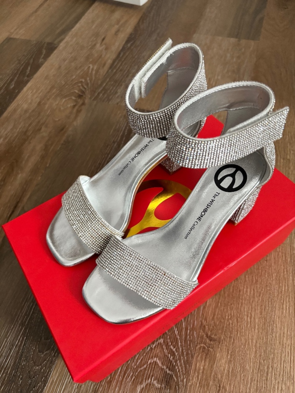 Wishbone Girls Sparkly Shoes